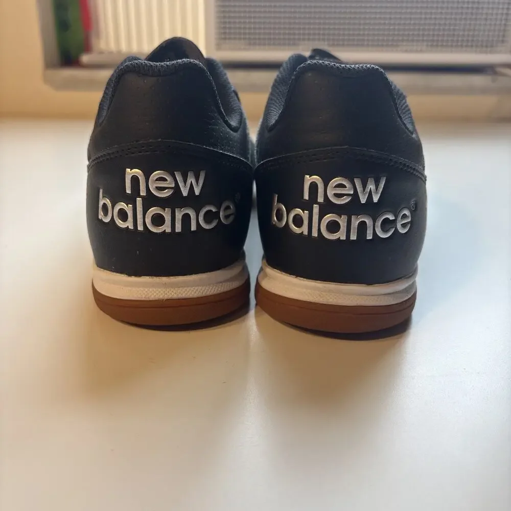 NEW BALANCE 442 V2 Team IN Men Size 10 EE Black MS42IBK2 indoor soccer shoes